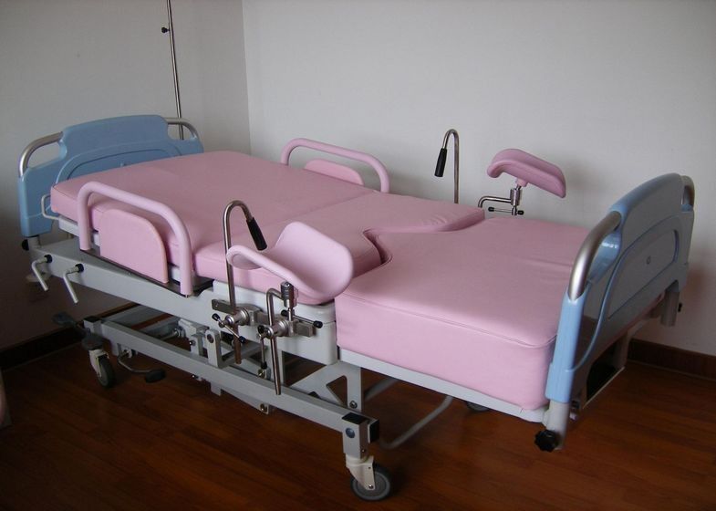 हाइड्रोलिक प्रसूति Gynecological परीक्षा कुर्सी Multifunctional CE आईएसओ