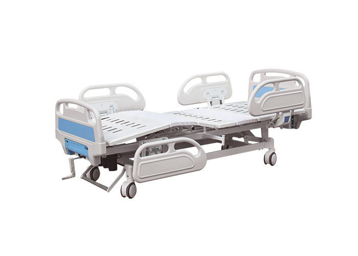 वैकल्पिक रंग एबीएस सीढ़ियाँ के साथ समायोज्य इलेक्ट्रिक अस्पताल के बिस्तर